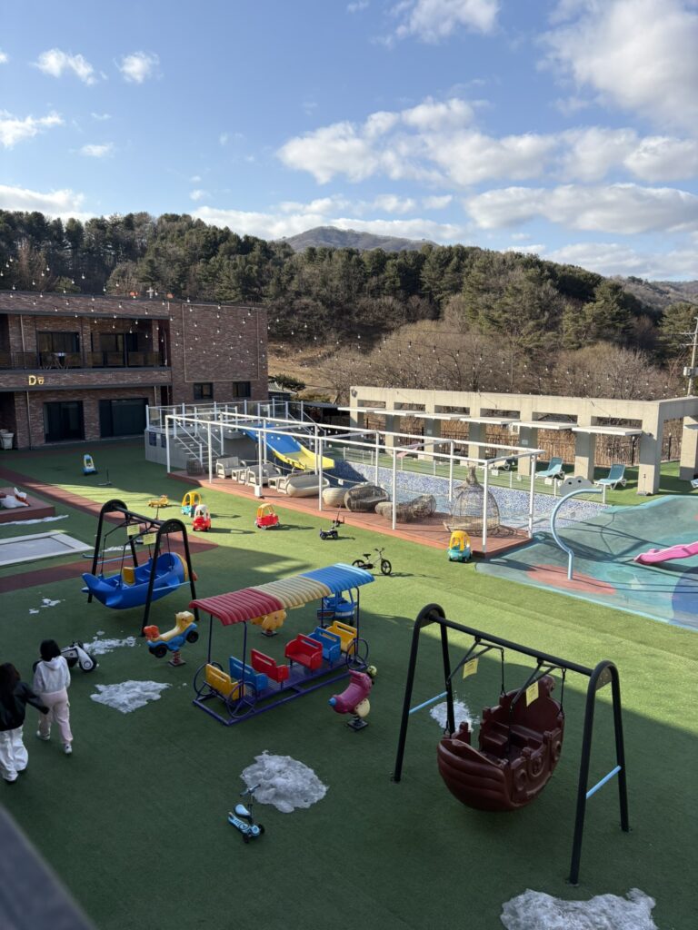 피터팬 키즈풀빌라- 놀이터