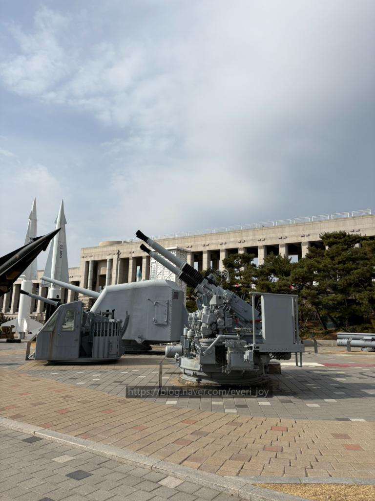 전쟁기념관-야외전시장 미사일